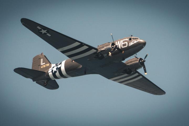 Plane flying overhead on the airshow cruise